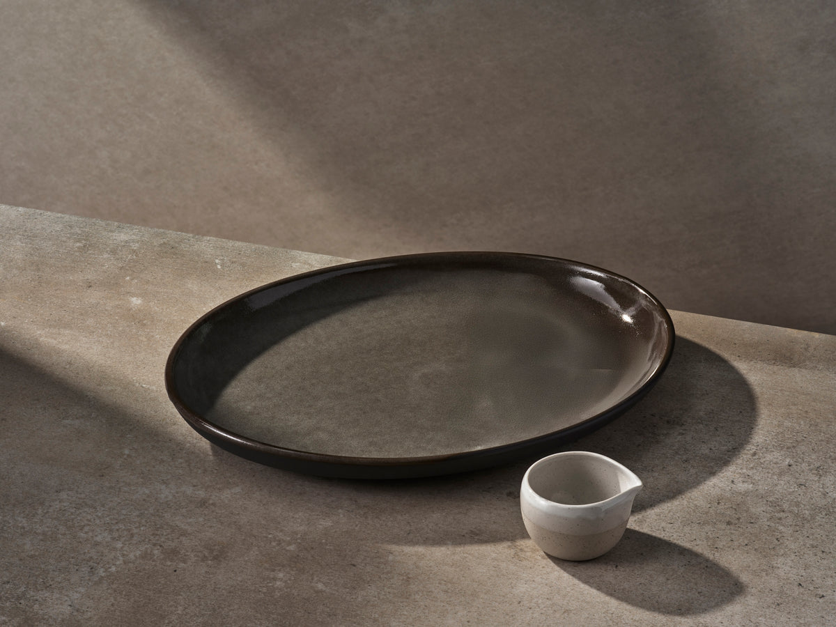 Plate with Spout 10.375"