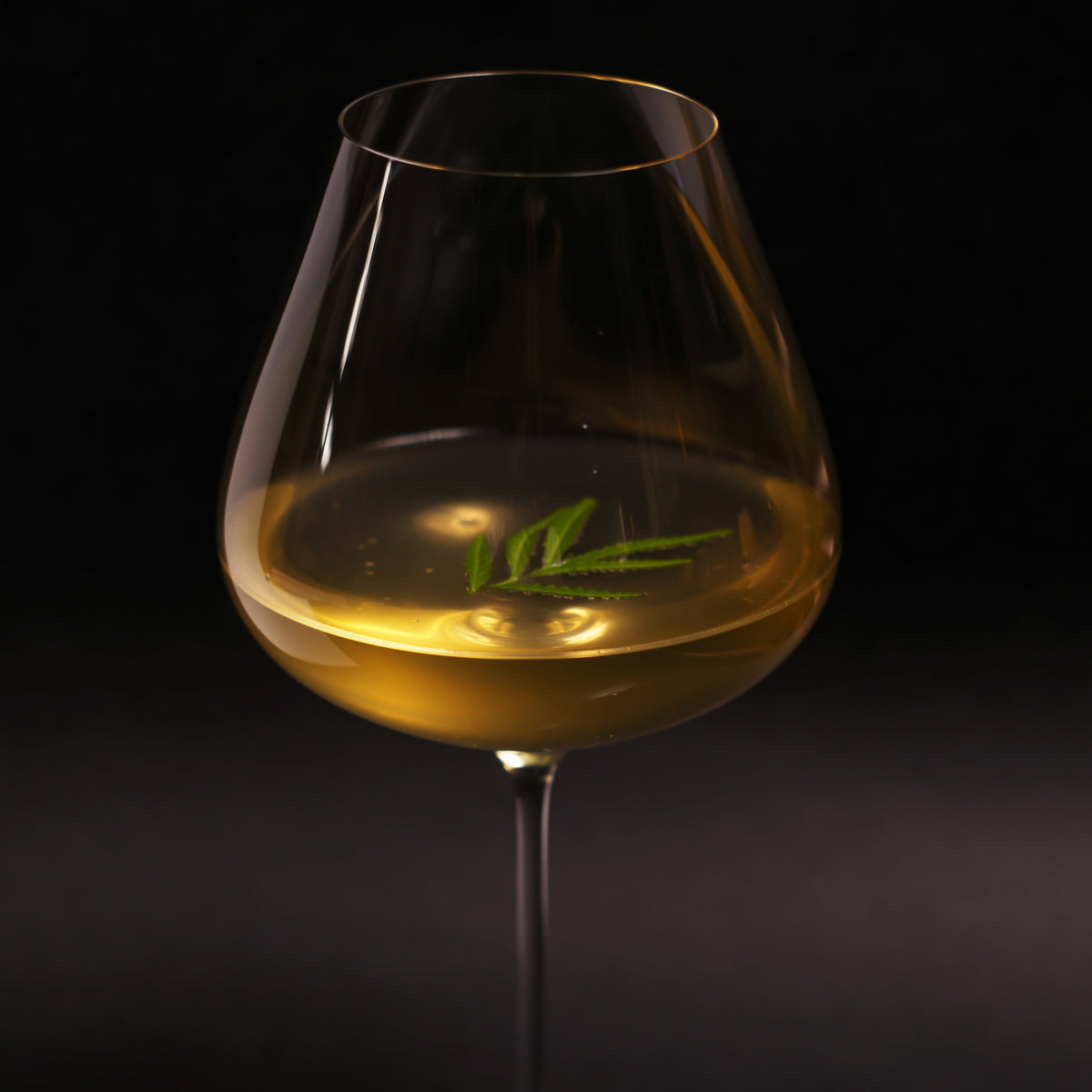 Uva Wine (11.5 oz) Tribute